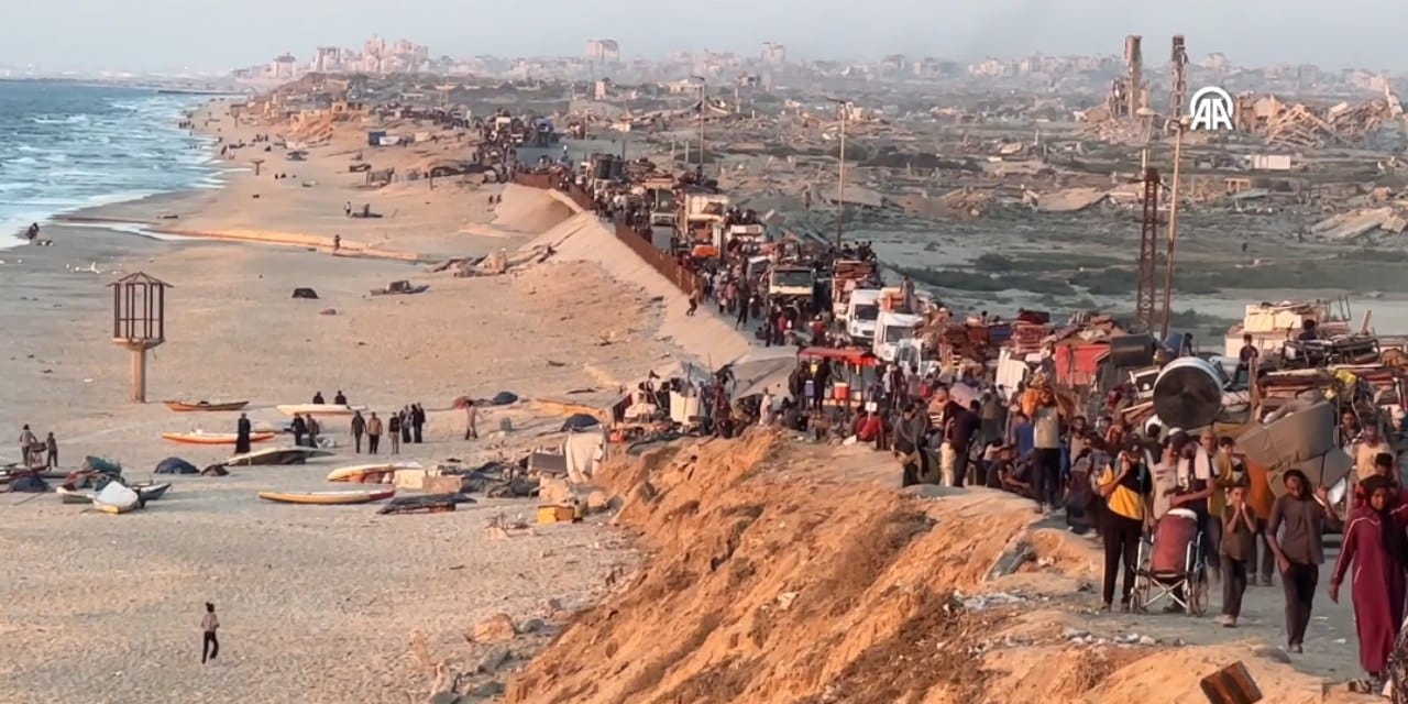 gazzede insanlik drami bombalarin arasindan zorunlu goc 4qYqiZLQ