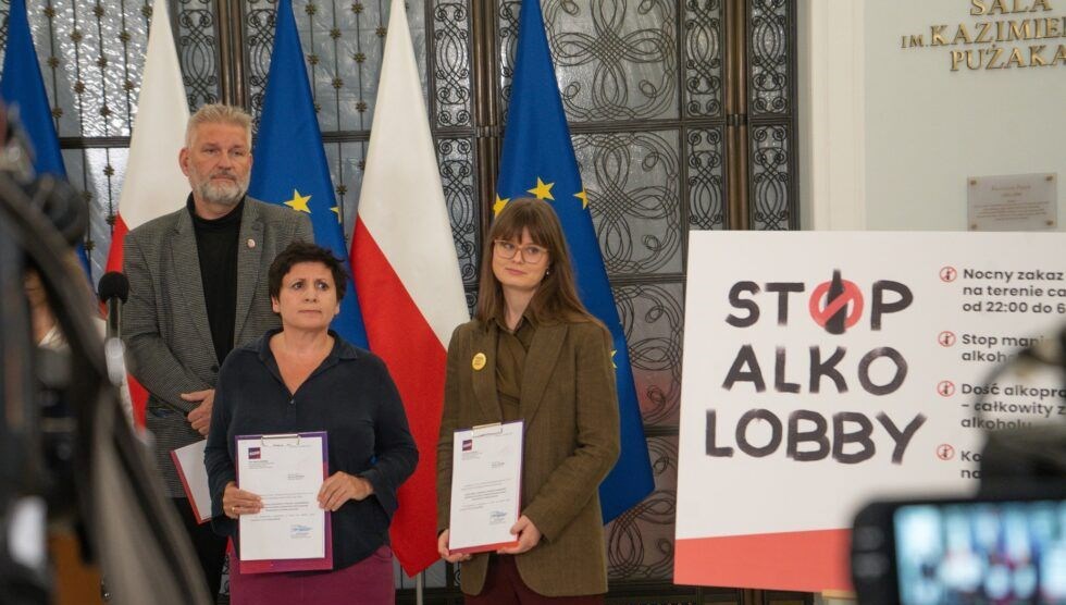 polonyada sol partiden ulke capindaalkol yasagi onerisi cevreyi kirletiyorlar jA6aTZbm