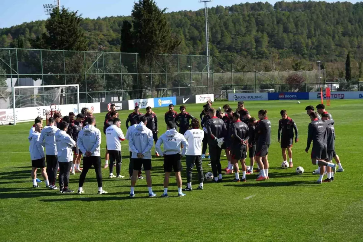 a milli futbol takimi gurcistan maci hazirliklarini tamamladi 6E6a5V2U.jpg