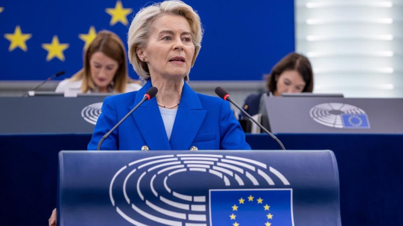 ab komisyonu baskani rusyayi avrupaya karsi hibrit savas yurutmekle sucladi W5QFyNFC