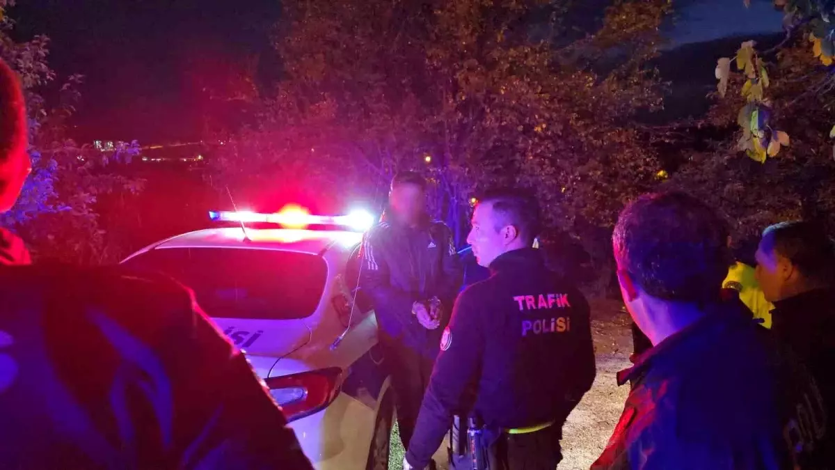 alkol influansli surucu polisi kovalamacaya tuttu cOiEMtd9.jpg