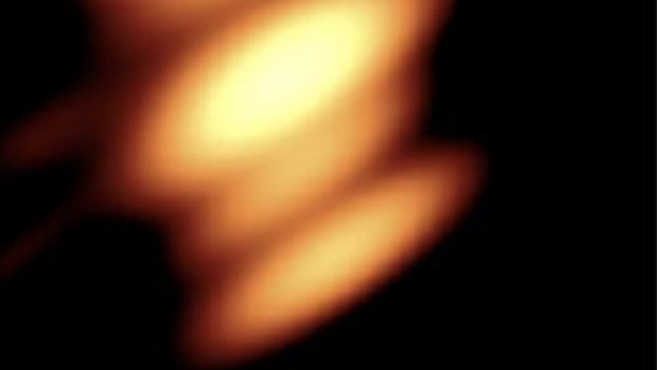 iki kara delik olumcul bir yorunge dansinda x3wMaSu3.jpg