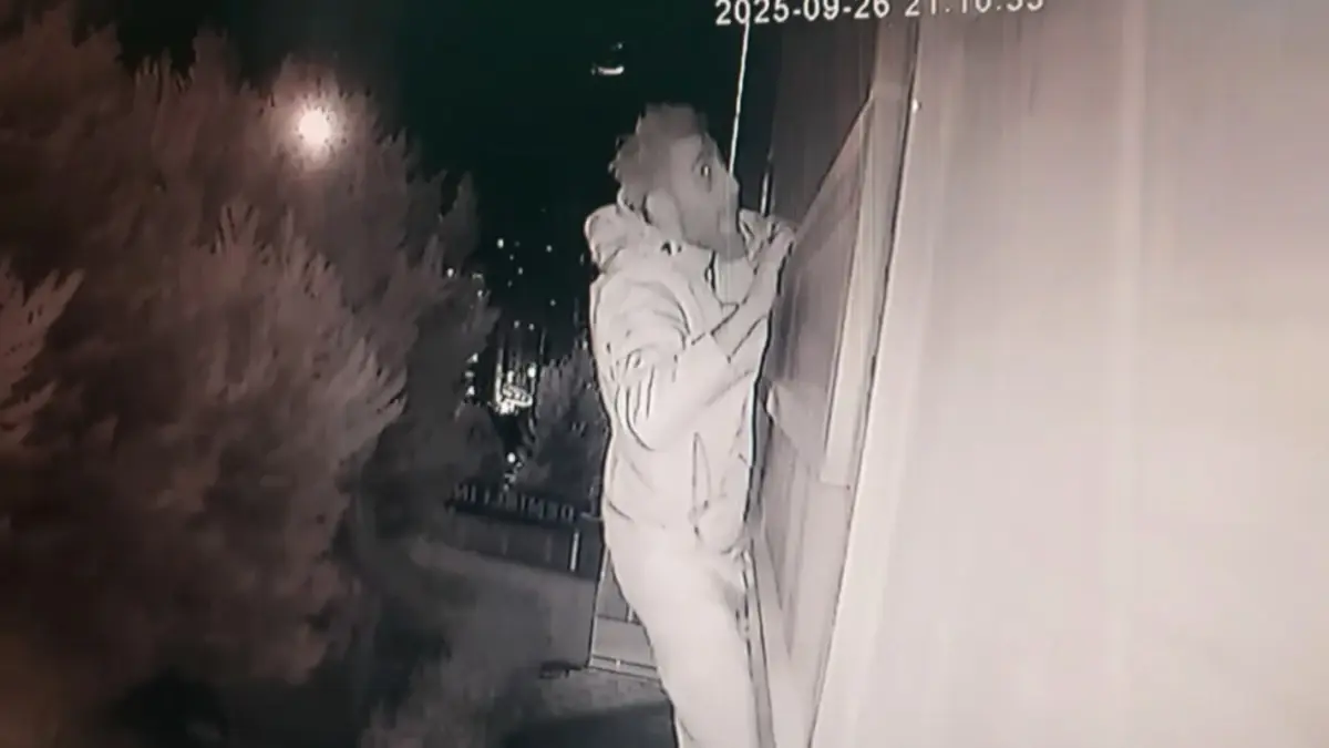 kadikoyde hirsizlik iki supheli tutuklandi GEF5Zdcr.jpg