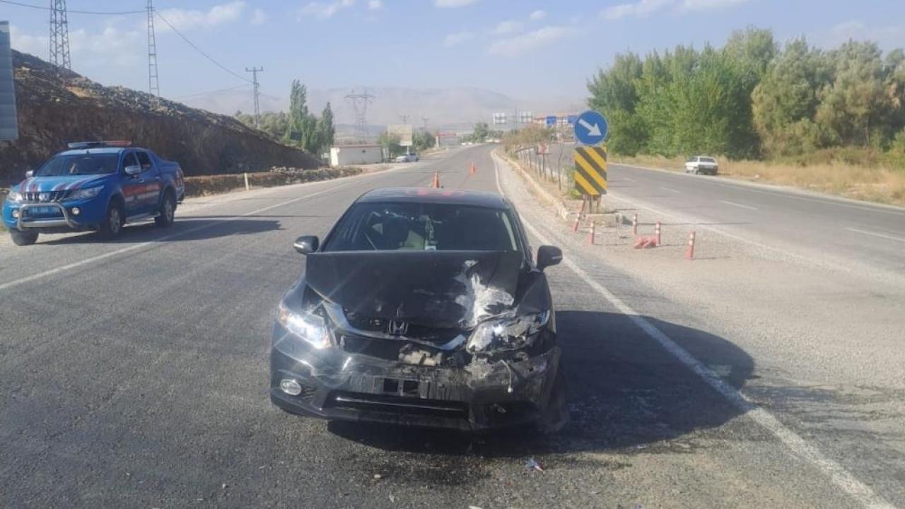 malatyada iki arac carpisti 2 yarali 4KPtKBaT