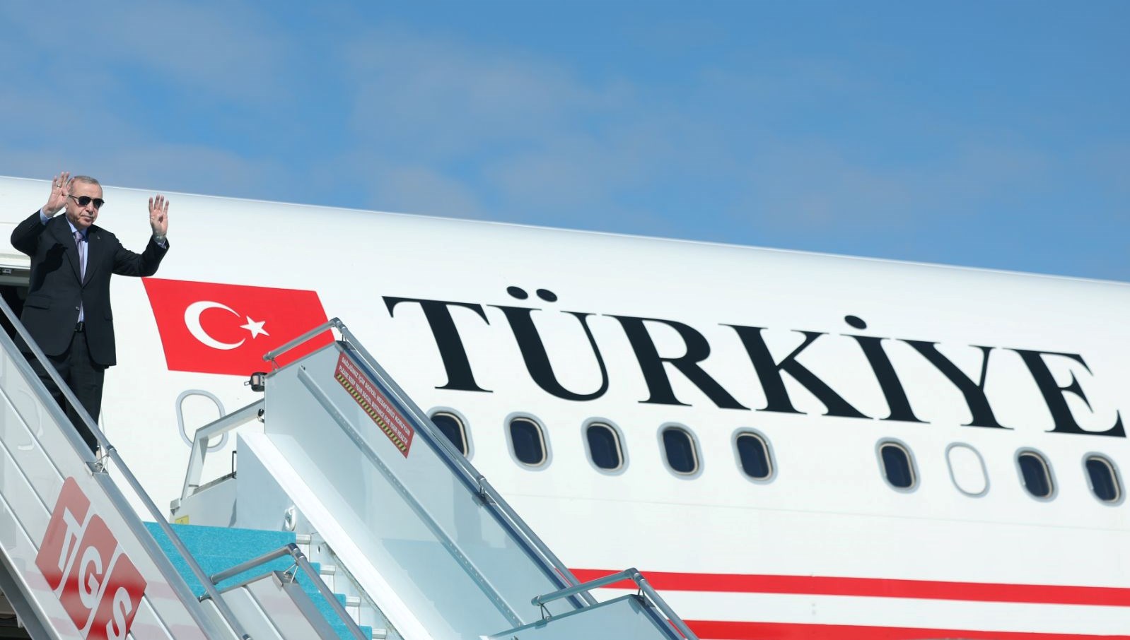 misirda gazze zirvesi cumhurbaskani erdoganin ucagi pisti pas gecti sonra indi WAS1SgIM.jpg