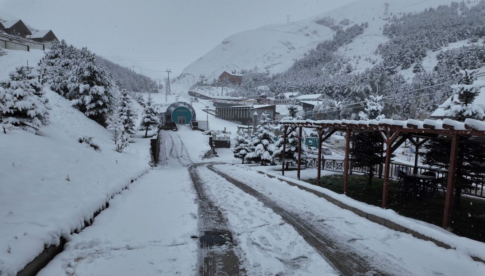 palandoken beyaza burundu WEID64ld.jpg