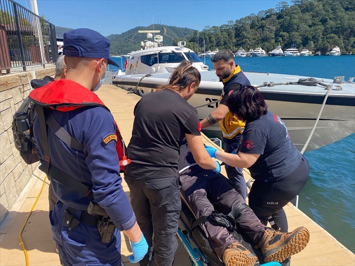 Fethiye’de Acil Sağlık Hizmeti: Rahatsızlanan Kişi Kurtarıldı